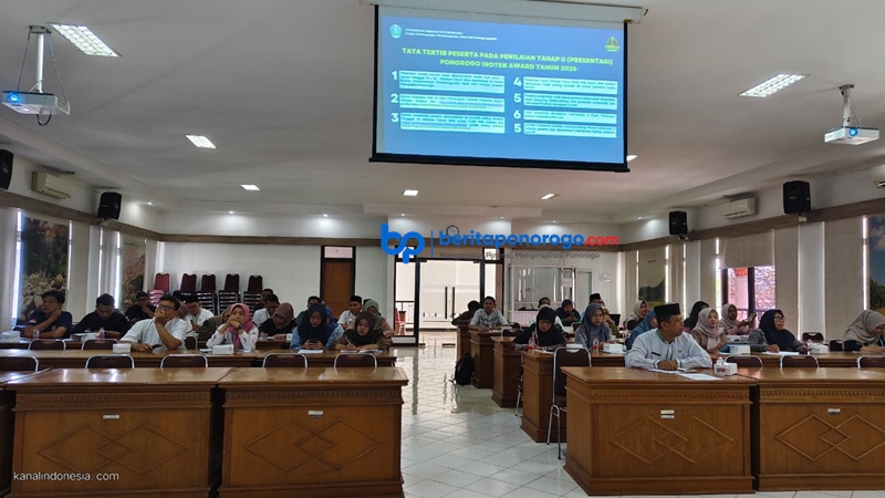 Peserta Ponorogo Inotek Award 2026 saat mengikuti technical meeting di kantor Bapperrida Ponorogo( foto: Beritaponorogo.com)